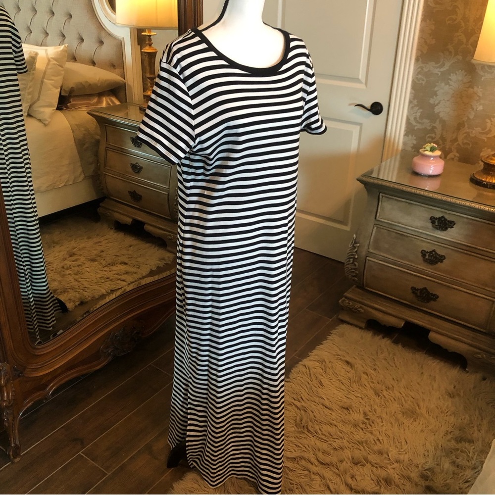 Calvin Klein Maxi short sleeve dress - Size L